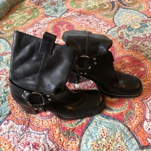 Ankle boots